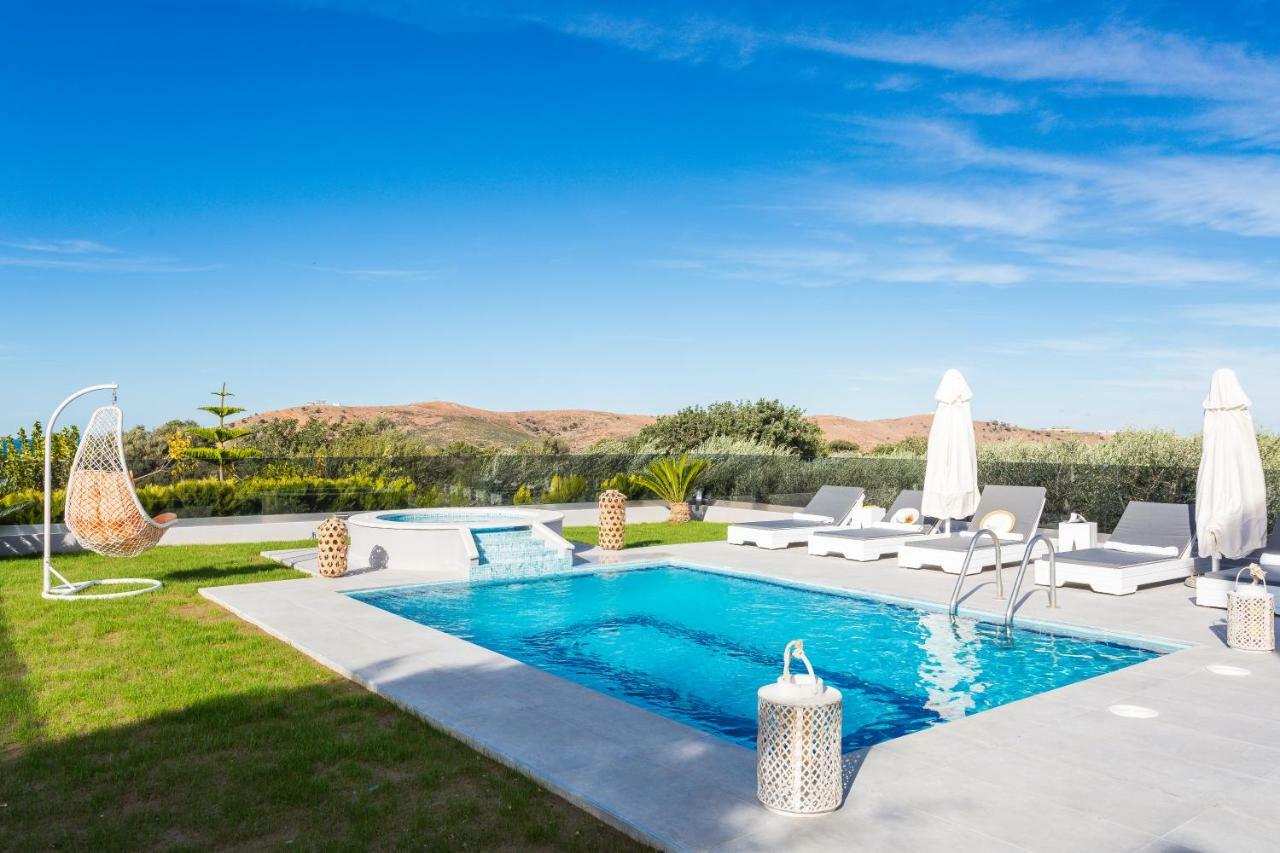 Evangelos Villas, Lavish Touch, By Thinkvilla Angeliana  Eksteriør bilde